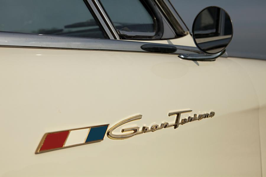  Studebaker Gran Turismo Hawk 1963 года  (фото 17 из 21)